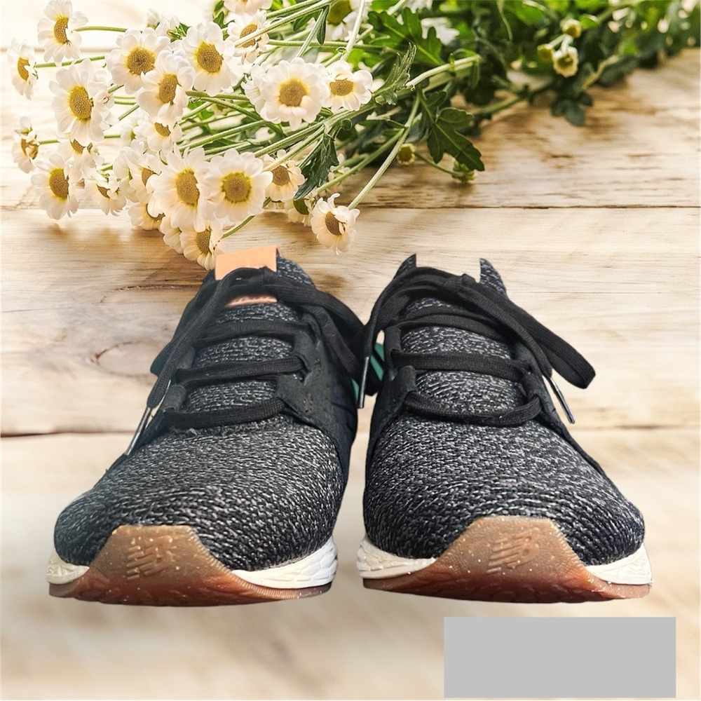 Like new New Balance Fresh Foam Sneakers!